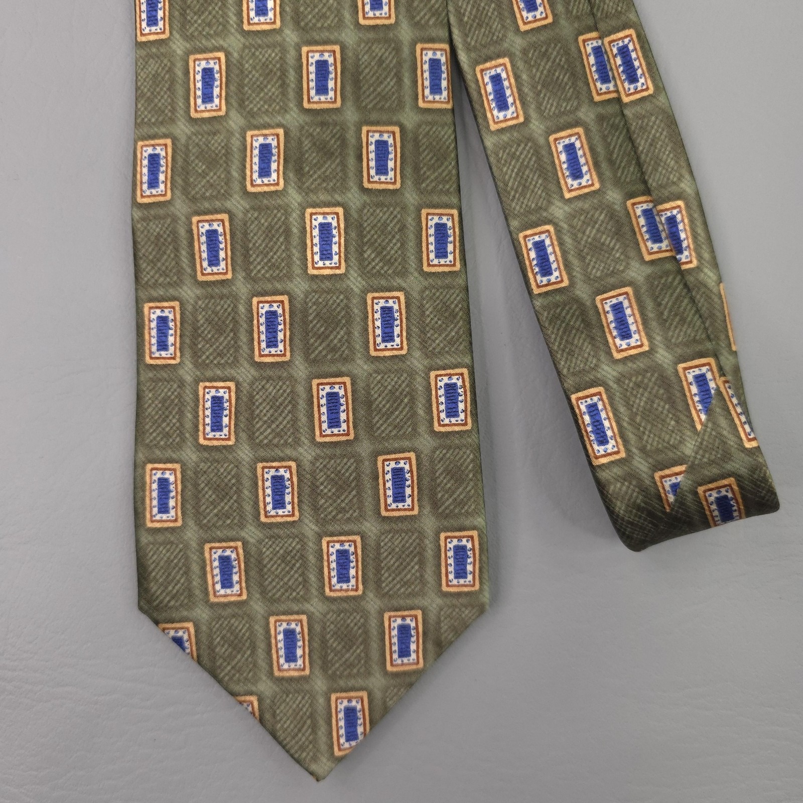 Jos A Bank Tie Mens One Size Green Silk Geometric Woven Classic Necktie Pattern